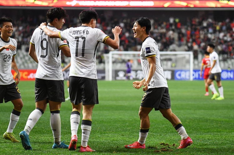 淘汰赛赢一场就进世青赛!国青8强将战B组前2,4强获得世青赛门票